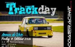 Gelber Simca Oldtimer-Rennwagen beim Coast Racing Trackday auf der 3.0 km langen Strecke des Anneau du Rhin.